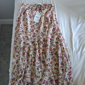 Zara Floral Boho Maxi Skirt - Cream/Pink and Red Flowers